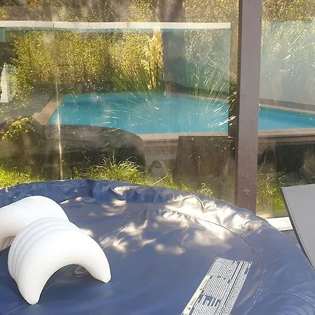 Grande Piscine Couverte *